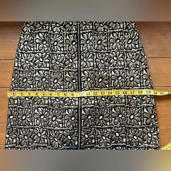 J. McLaughlin Perita Mini Skirt Vintage Daisy Gold Metallic Brocade Zip Front - Picture 9 of 14